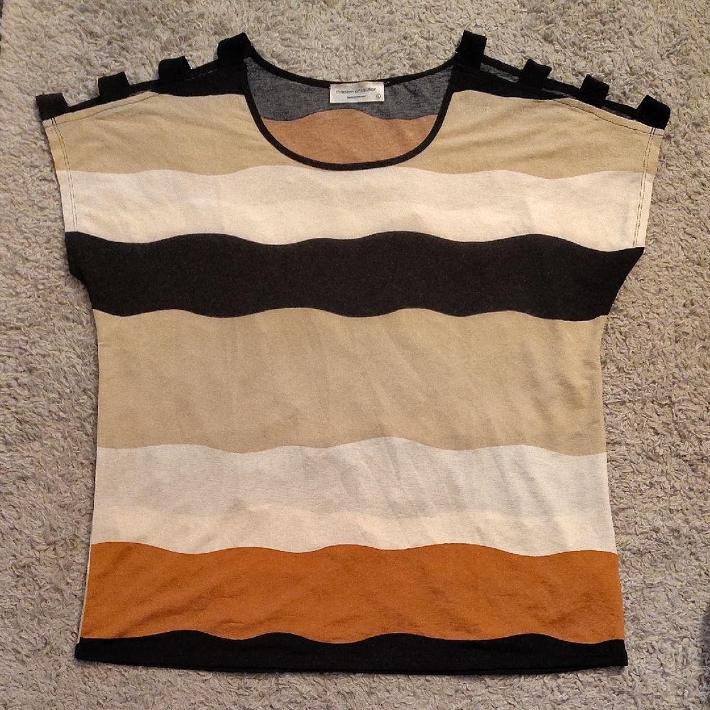 Chic Striped Short Sleeve Women's Top